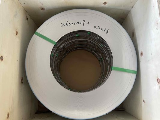 Stalen bandmateriaal St16Mo X6CrMo17-1 koudgewalste roestvrijstalen strip 1.4113